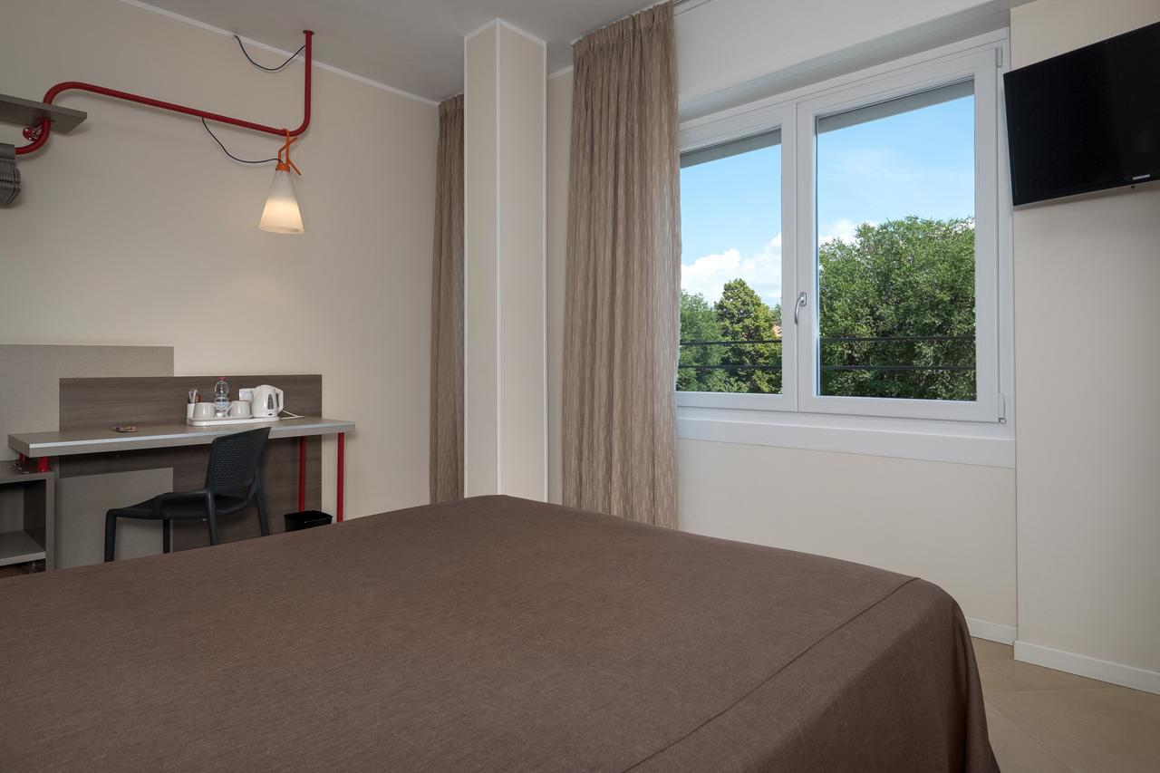 Guesthouse Verona Eksteriør bilde